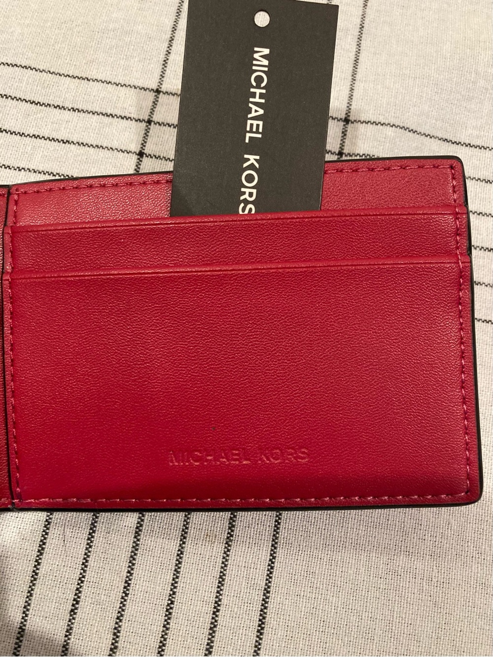 Michael Kors Raspberry Pebbled Leather Card Holder - Picture 3 of 4